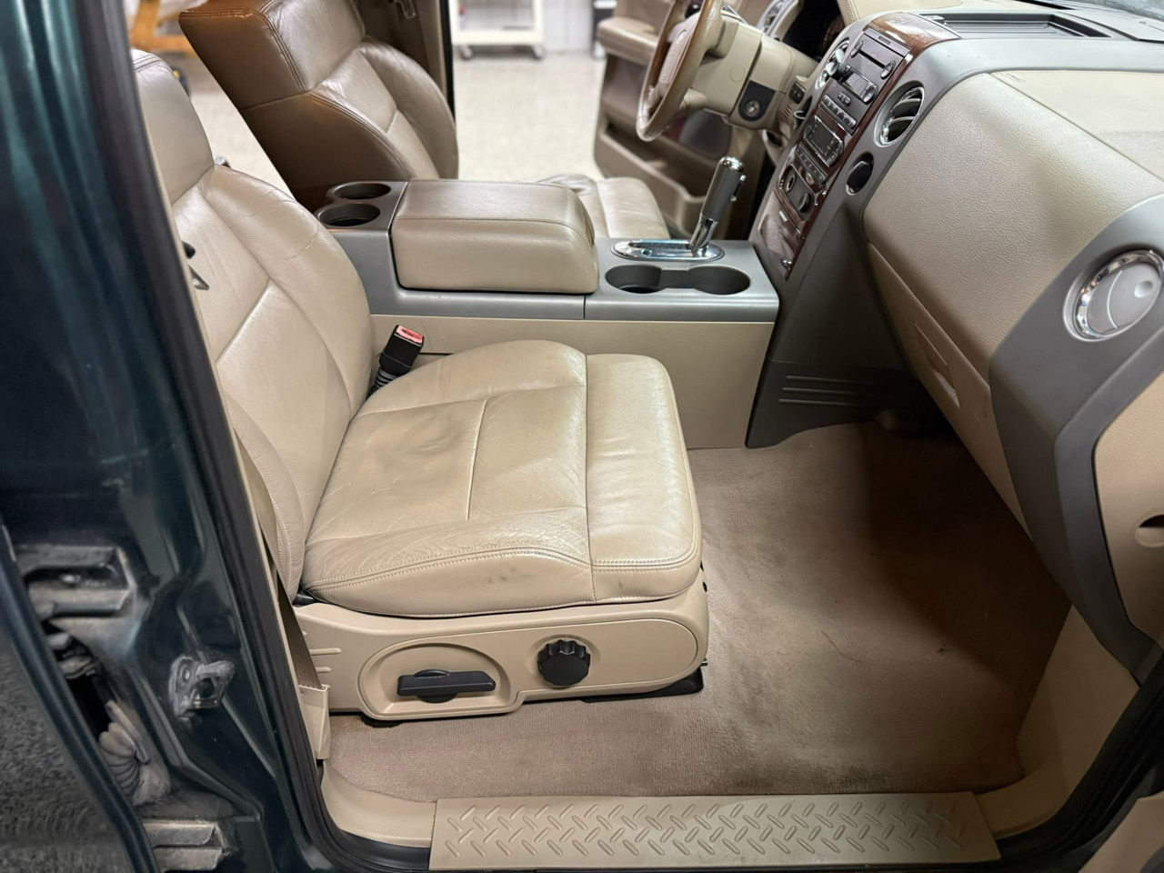 Ford F-150 2WD SuperCrew 139" King Ranch 2007