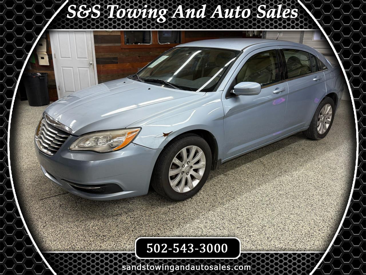 2013 Chrysler 200 4dr Sdn Touring