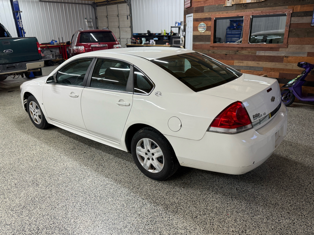 Chevrolet Impala 4dr Sdn LS 2009 Chevrolet Impala 4dr Sdn LS 2009