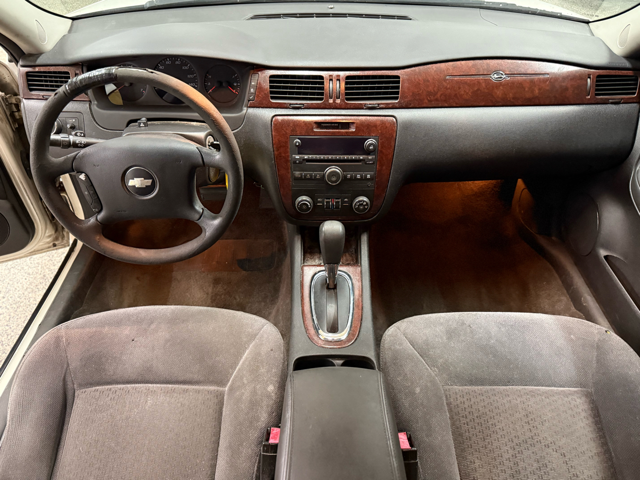 Chevrolet Impala 4dr Sdn LS 2009 Chevrolet Impala 4dr Sdn LS 2009