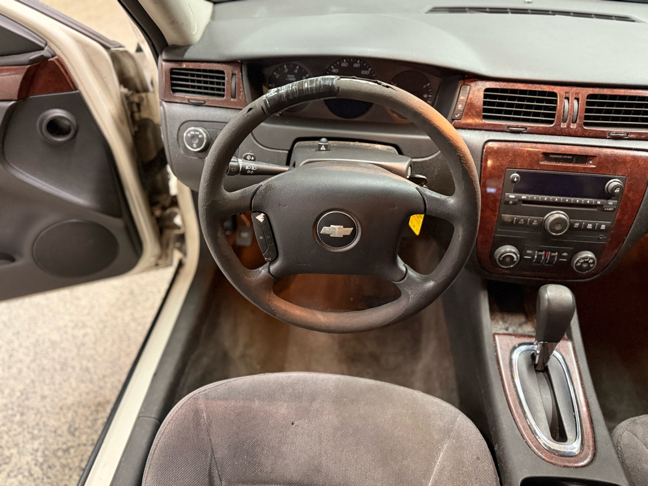 Chevrolet Impala 4dr Sdn LS 2009 Chevrolet Impala 4dr Sdn LS 2009