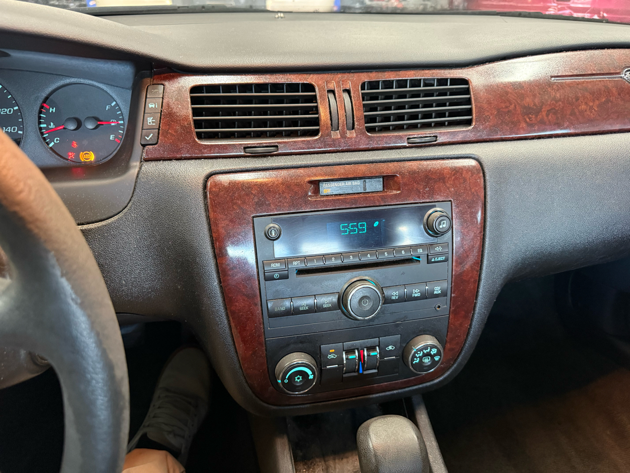 Chevrolet Impala 4dr Sdn LS 2009 Chevrolet Impala 4dr Sdn LS 2009