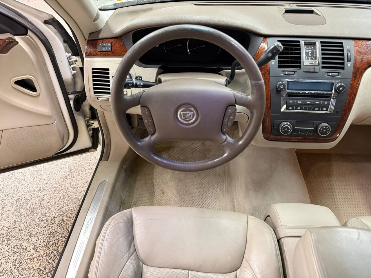 Cadillac DTS 4dr Sdn w/1SC 2006