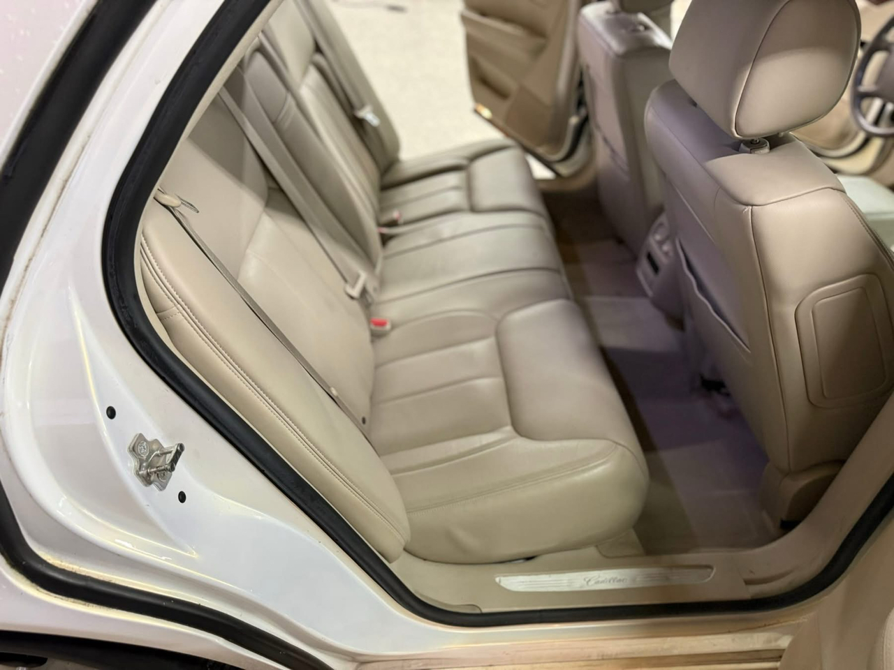 Cadillac DTS 4dr Sdn w/1SC 2006