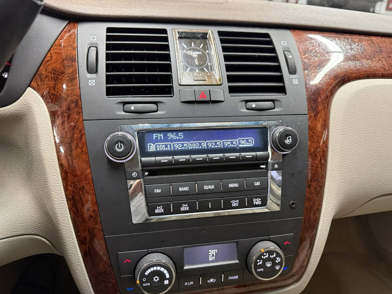 Cadillac DTS 4dr Sdn w/1SC 2006