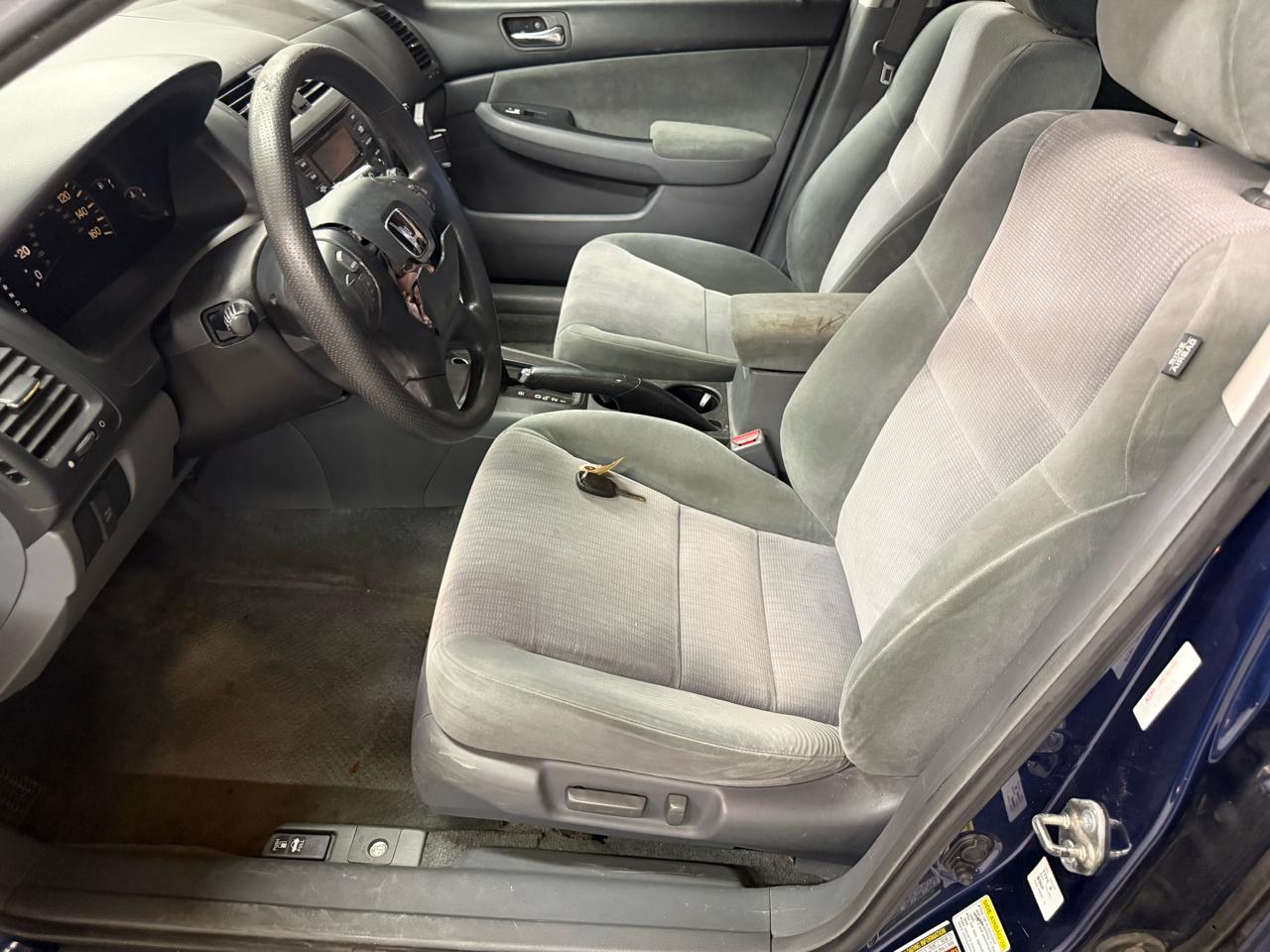 Honda Accord Sdn LX Auto V6 2004