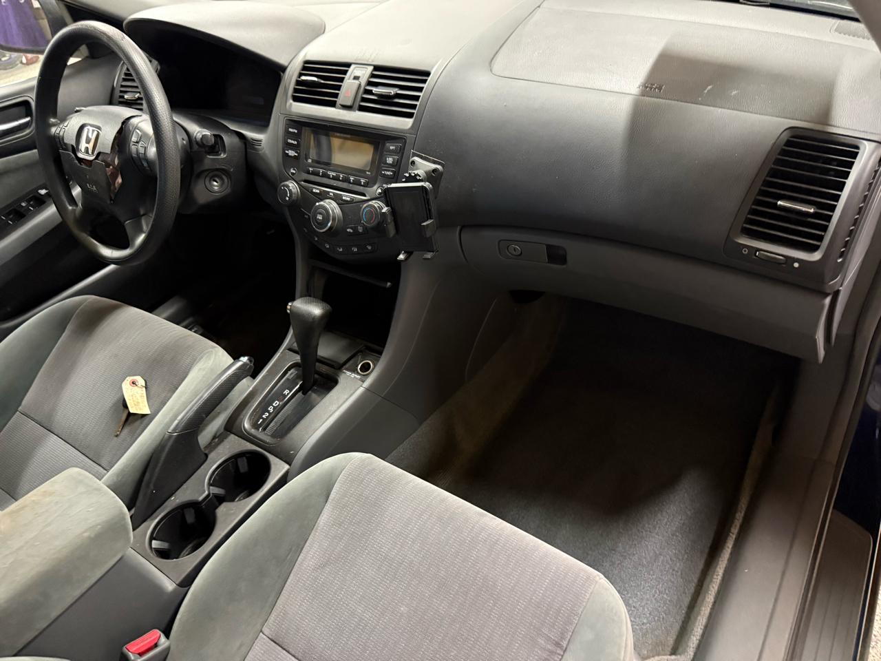 Honda Accord Sdn LX Auto V6 2004