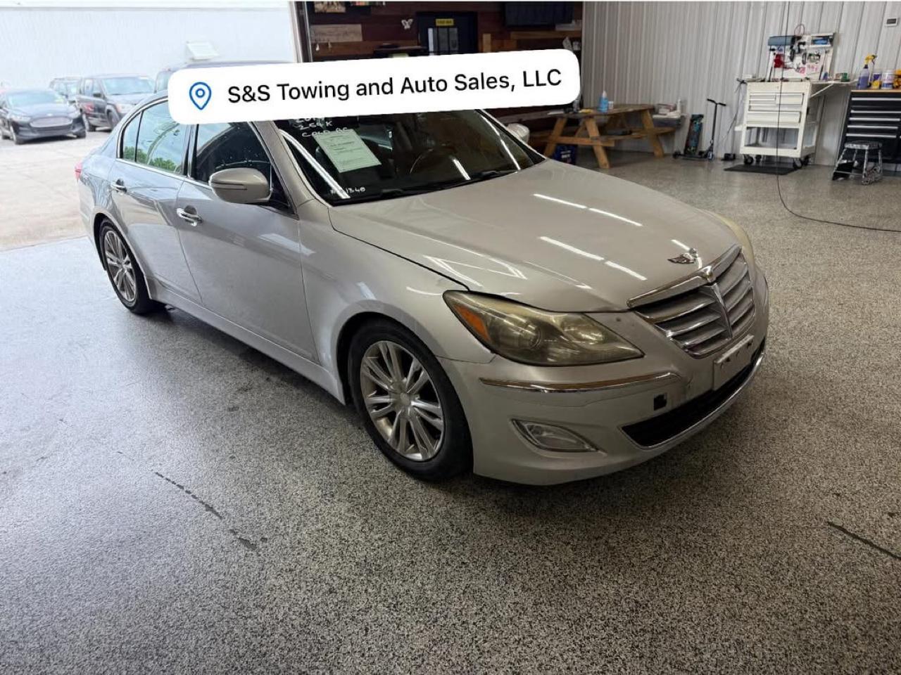 Hyundai Genesis 4dr Sdn V6 3.8L 2014