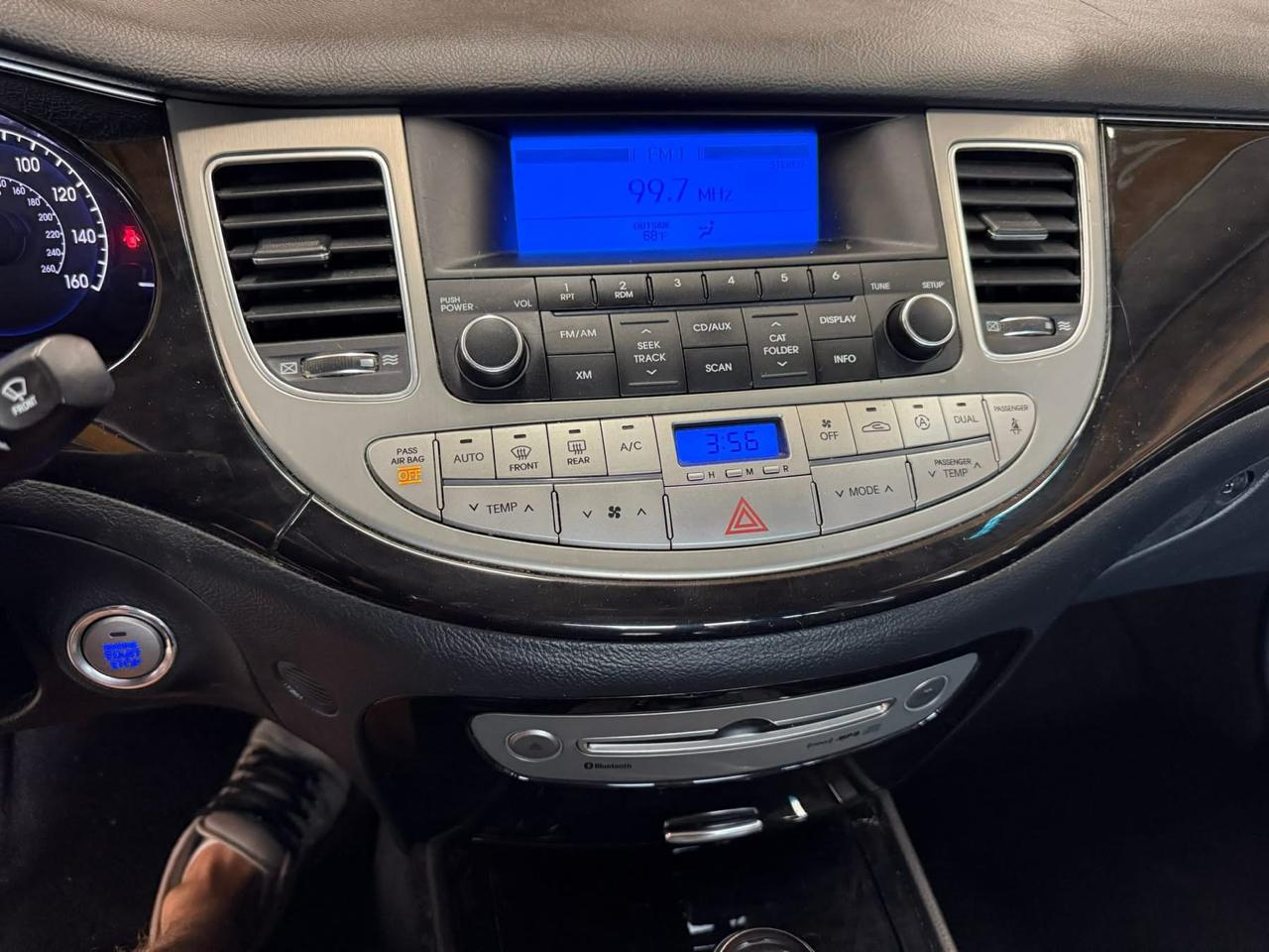 Hyundai Genesis 4dr Sdn V6 3.8L 2014