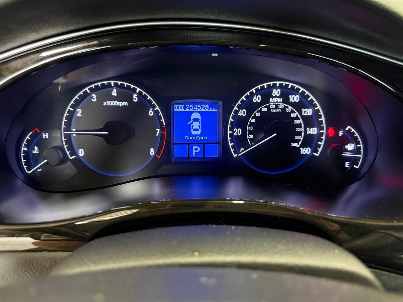 Hyundai Genesis 4dr Sdn V6 3.8L 2014