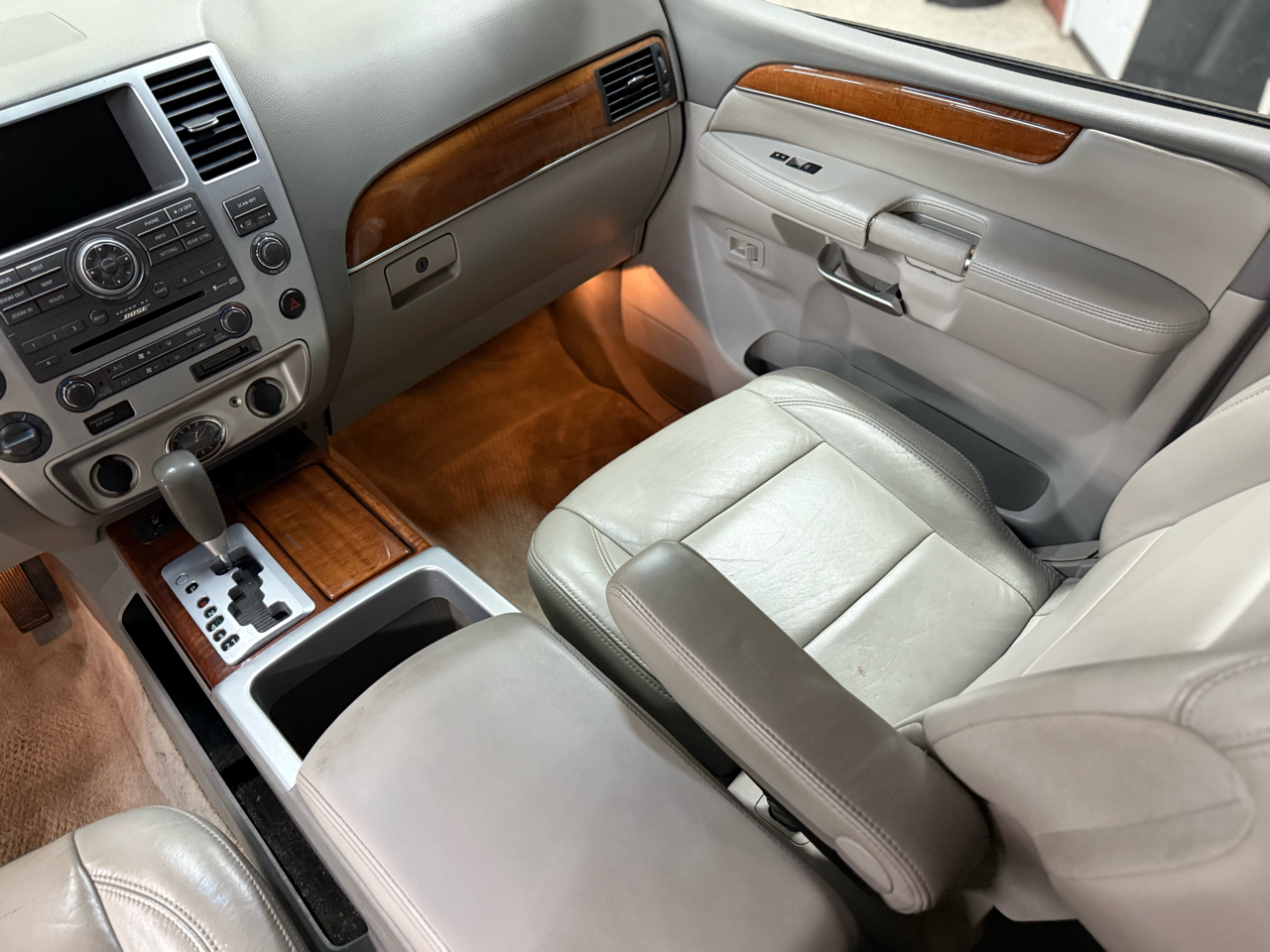 Infiniti QX56 4WD 4dr 2010