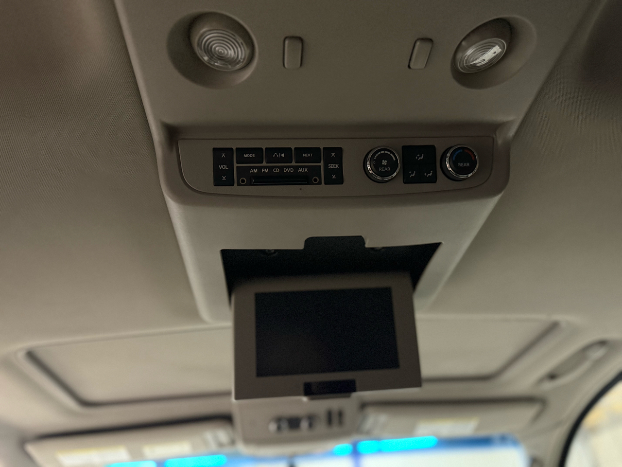 Infiniti QX56 4WD 4dr 2010