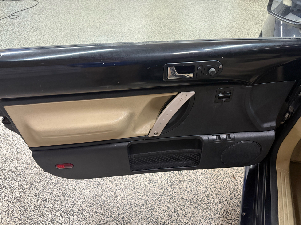 Volkswagen New Beetle Coupe 2dr Manual 2007