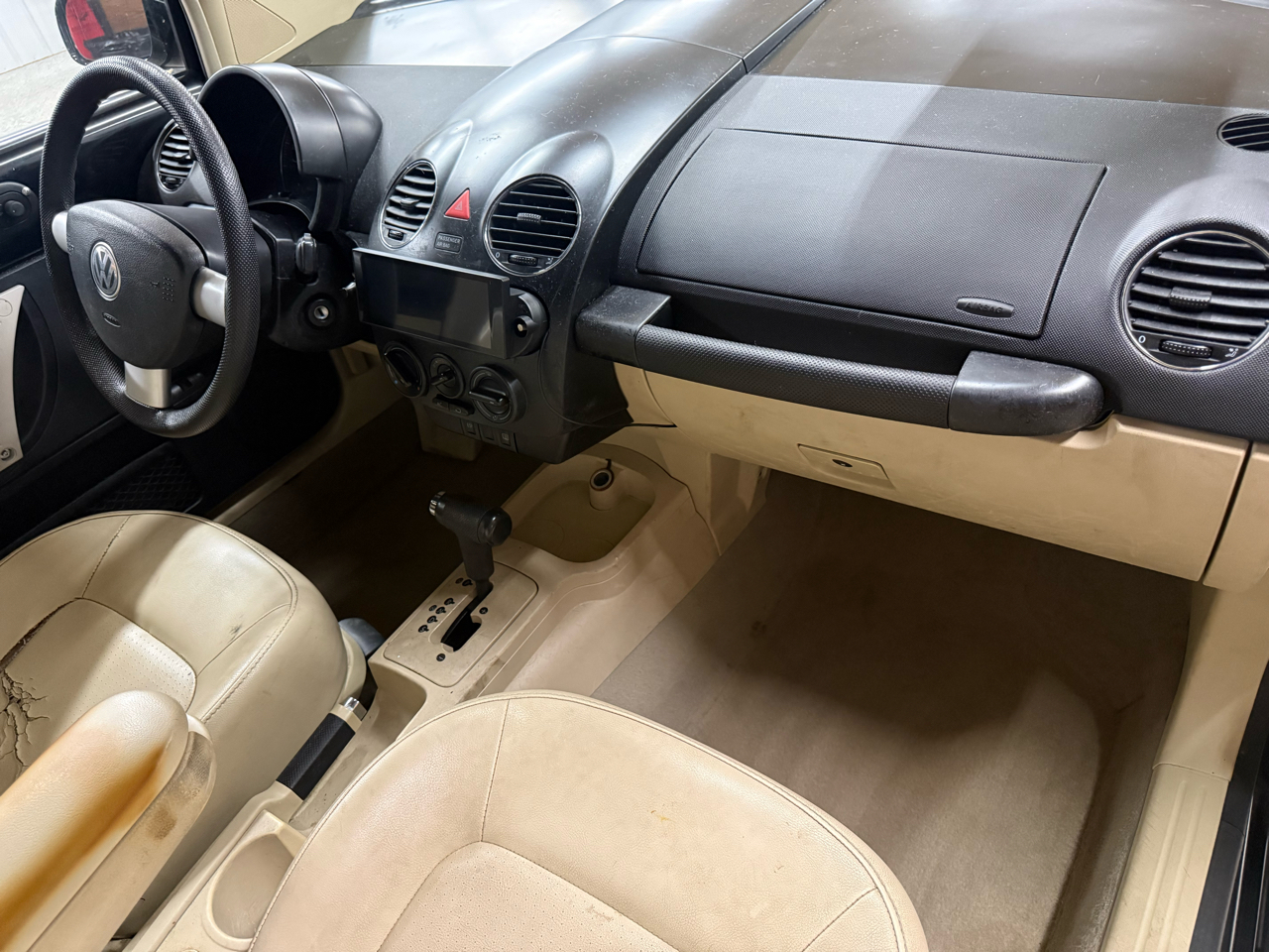 Volkswagen New Beetle Coupe 2dr Manual 2007