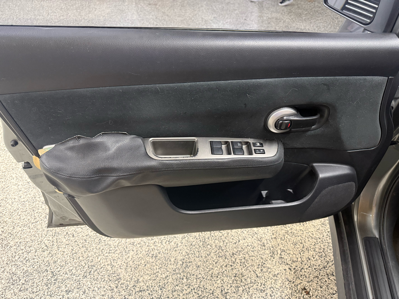 Nissan Versa 4dr Sdn I4 Auto 1.8 S 2010