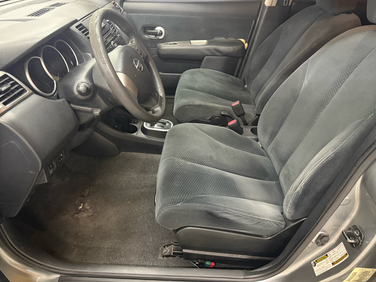 Nissan Versa 4dr Sdn I4 Auto 1.8 S 2010