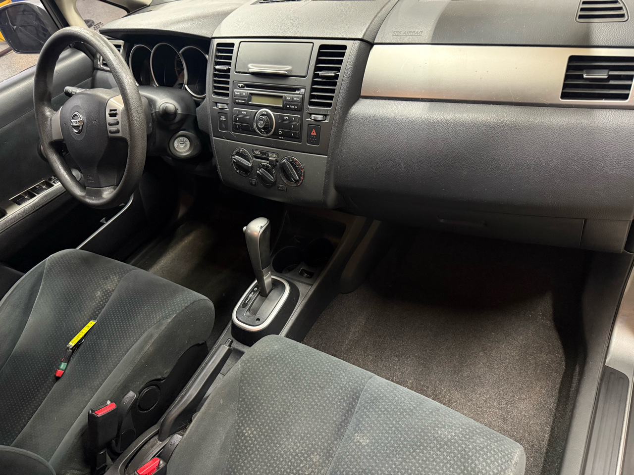 Nissan Versa 4dr Sdn I4 Auto 1.8 S 2010