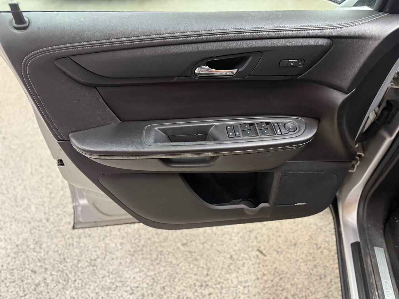 GMC Acadia AWD 4dr SLT w/SLT-1 2016