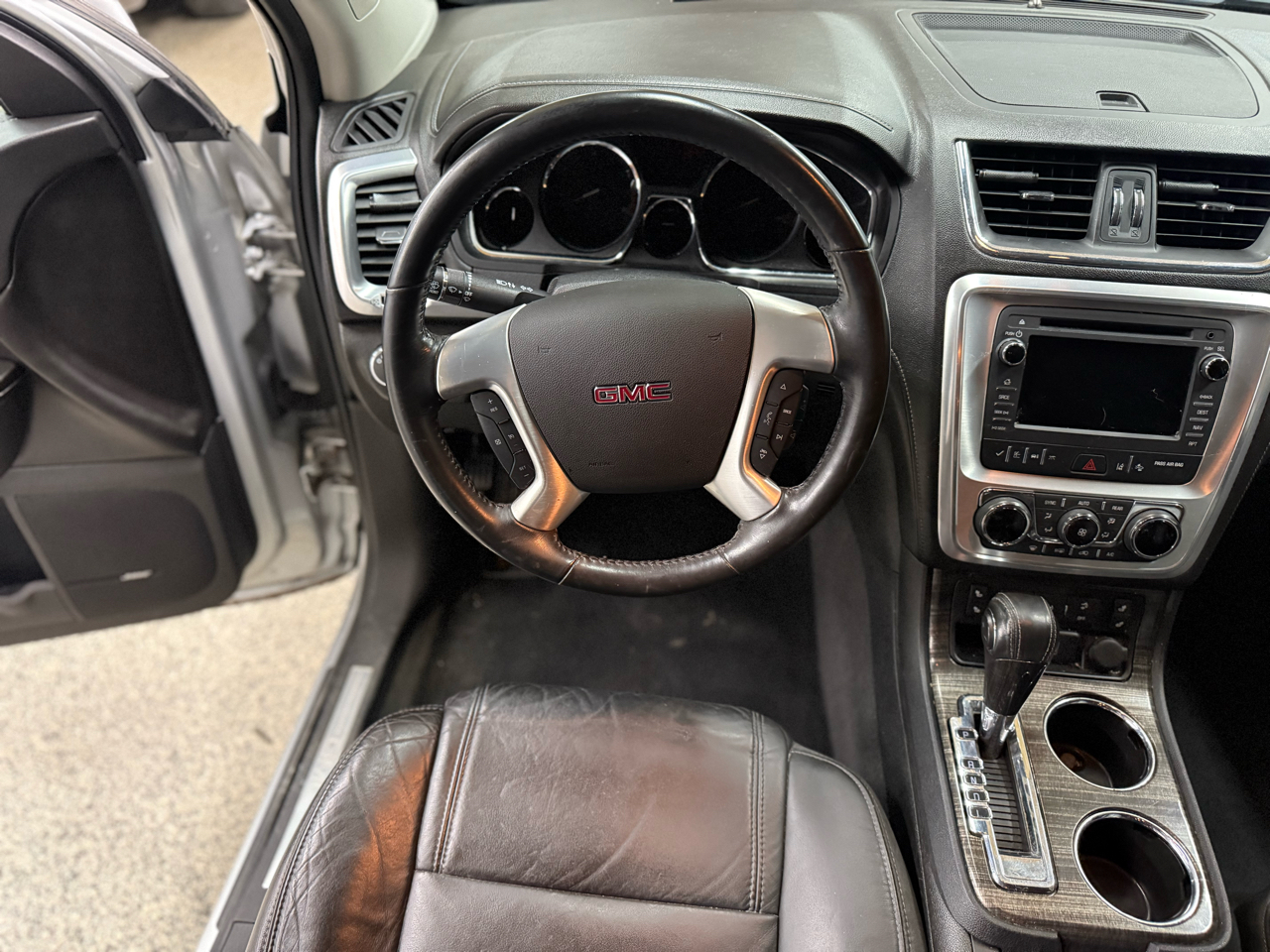 GMC Acadia AWD 4dr SLT w/SLT-1 2016