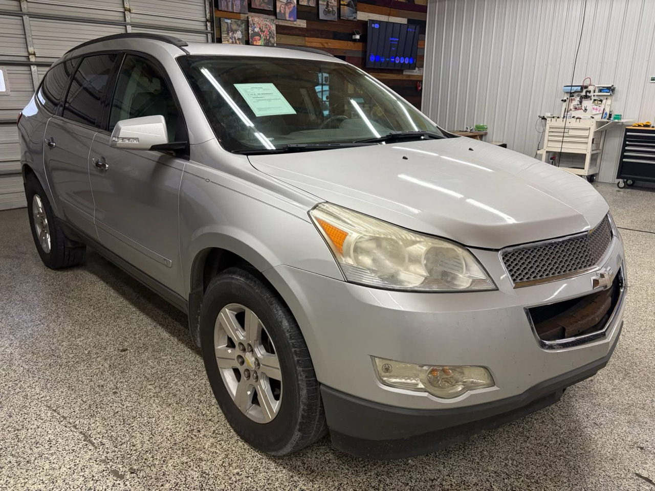 Chevrolet Traverse FWD 4dr LT w/2LT 2010