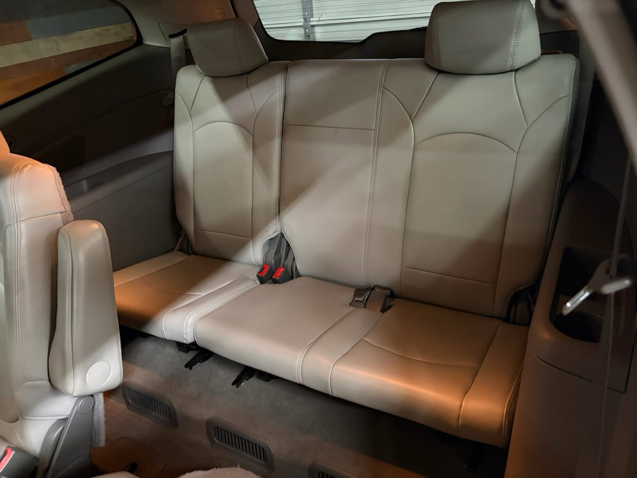 Chevrolet Traverse FWD 4dr LT w/2LT 2010