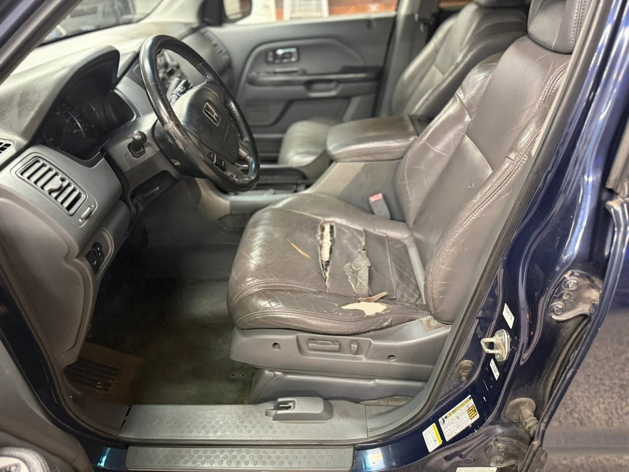 Honda Pilot 4WD EX Auto w/Leather 2004