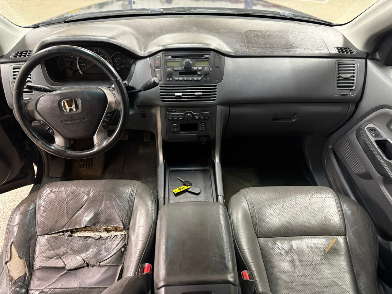Honda Pilot 4WD EX Auto w/Leather 2004
