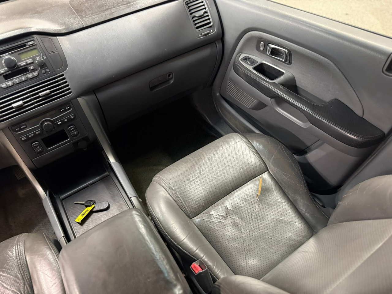 Honda Pilot 4WD EX Auto w/Leather 2004