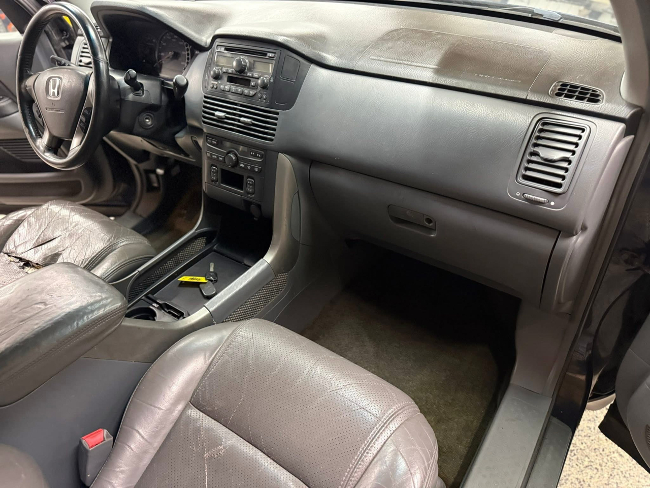 Honda Pilot 4WD EX Auto w/Leather 2004