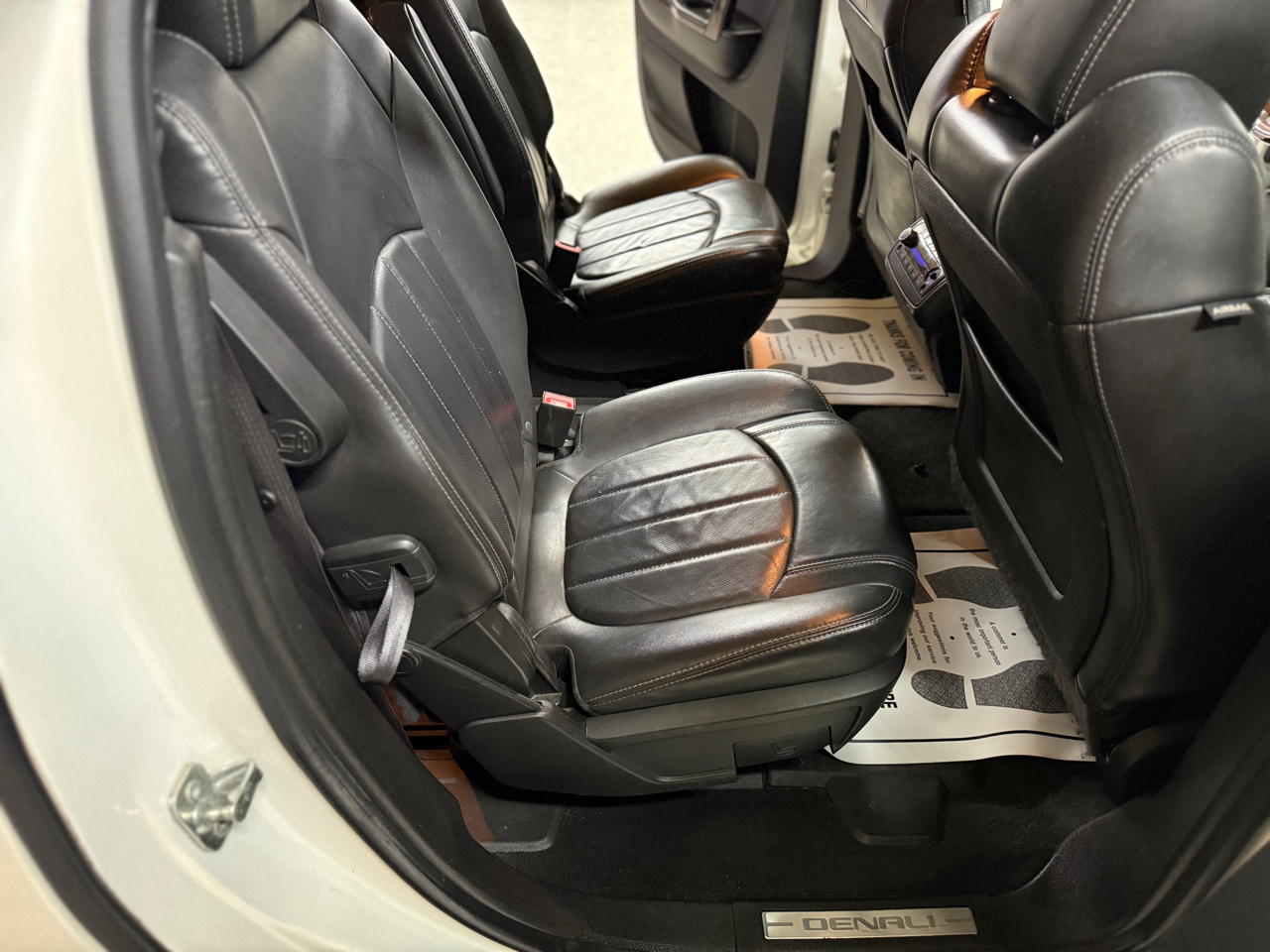 GMC Acadia AWD 4dr Denali 2015