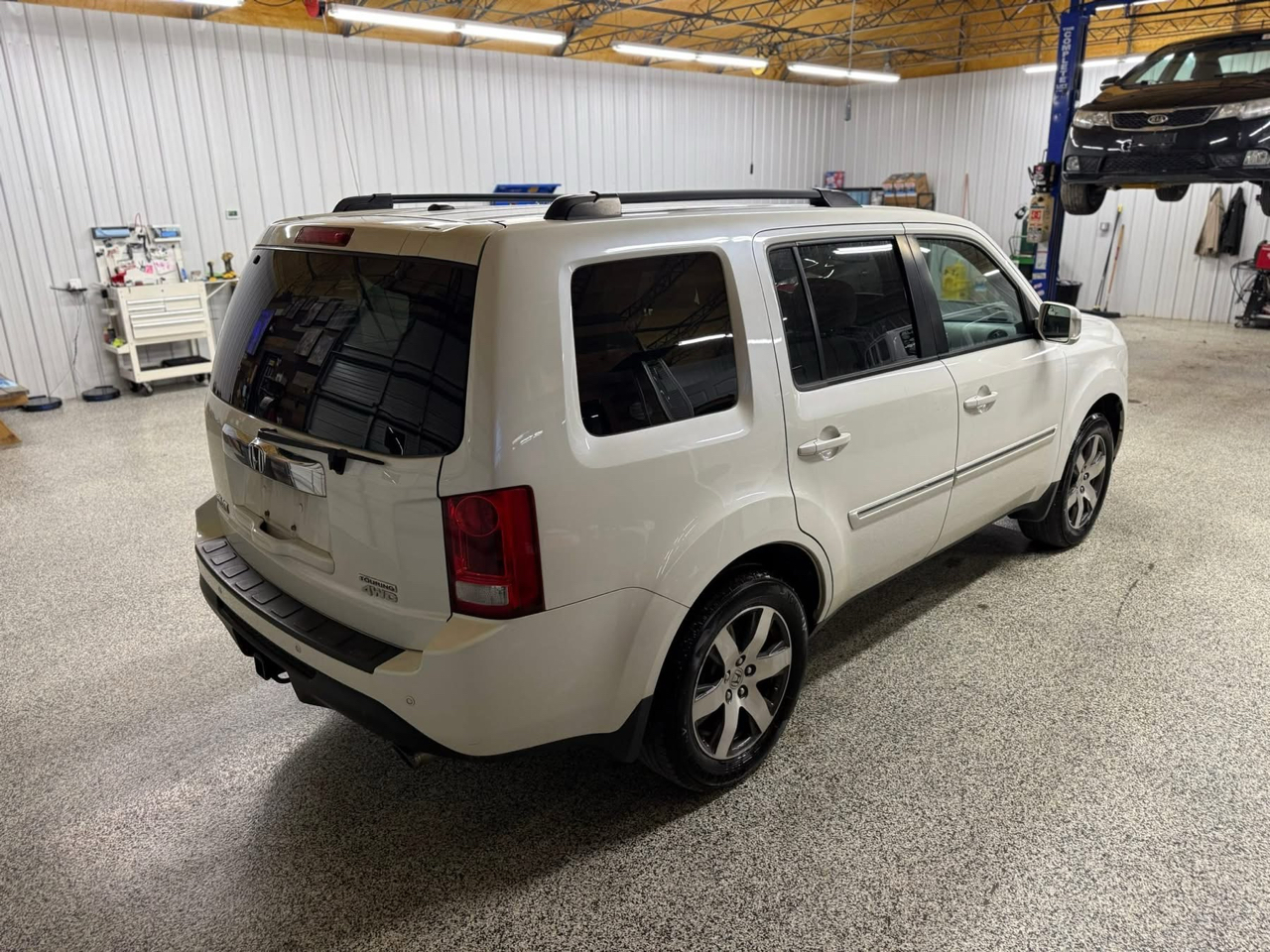 Honda Pilot 4WD 4dr Touring w/RES & Navi 2013