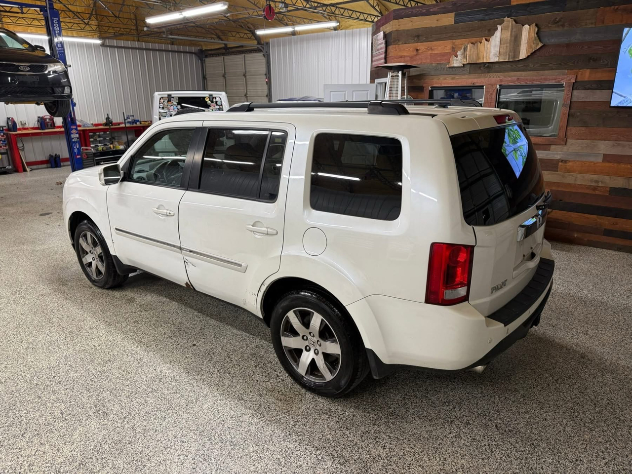 Honda Pilot 4WD 4dr Touring w/RES & Navi 2013