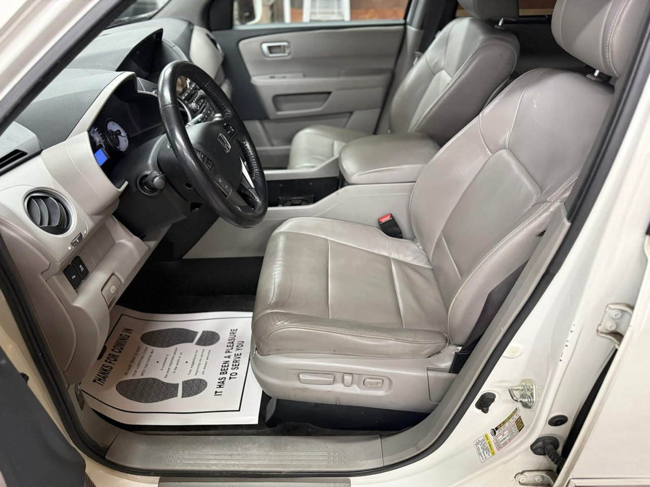 Honda Pilot 4WD 4dr Touring w/RES & Navi 2013