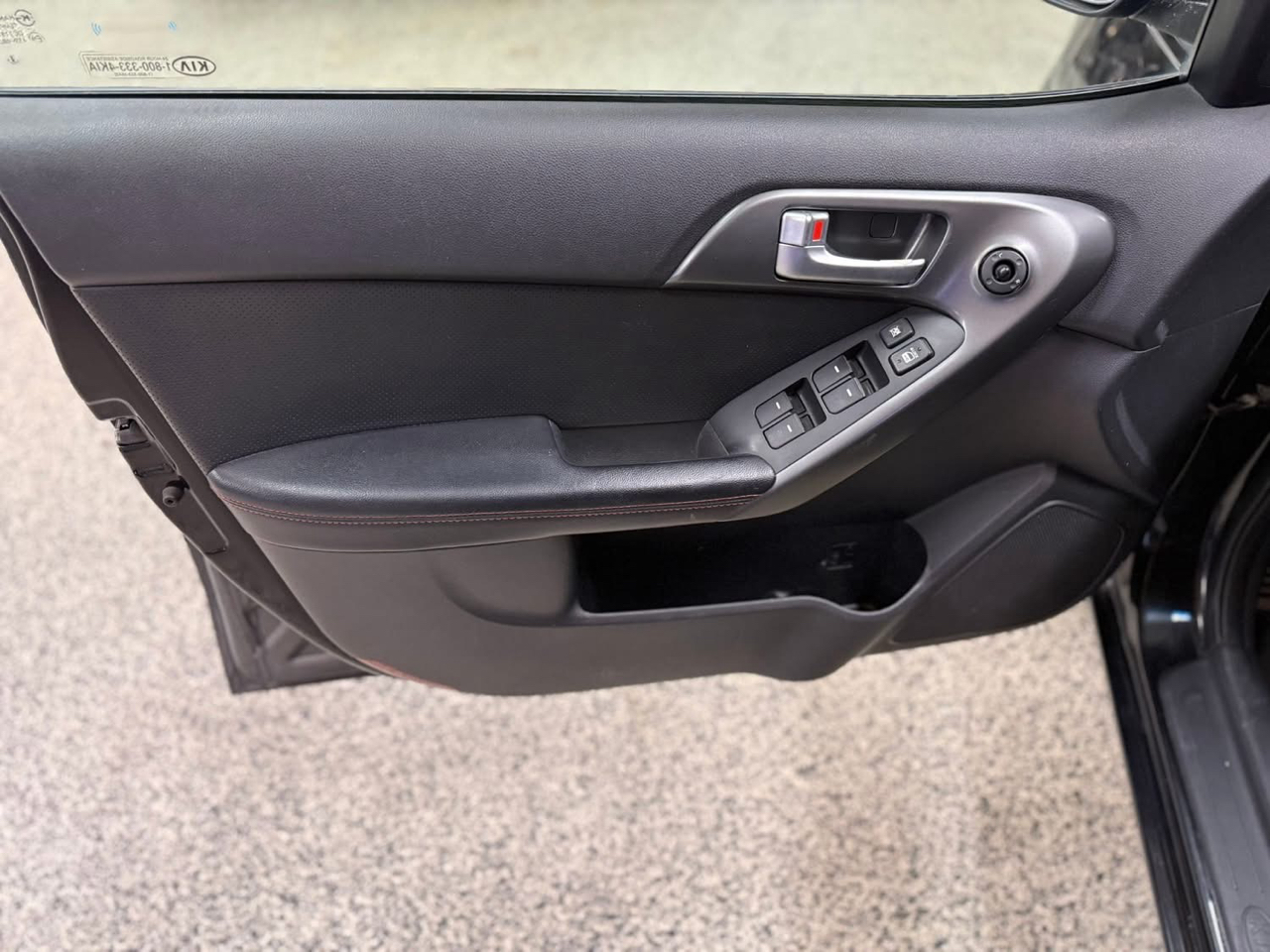 Kia Forte 4dr Sdn Auto SX 2012