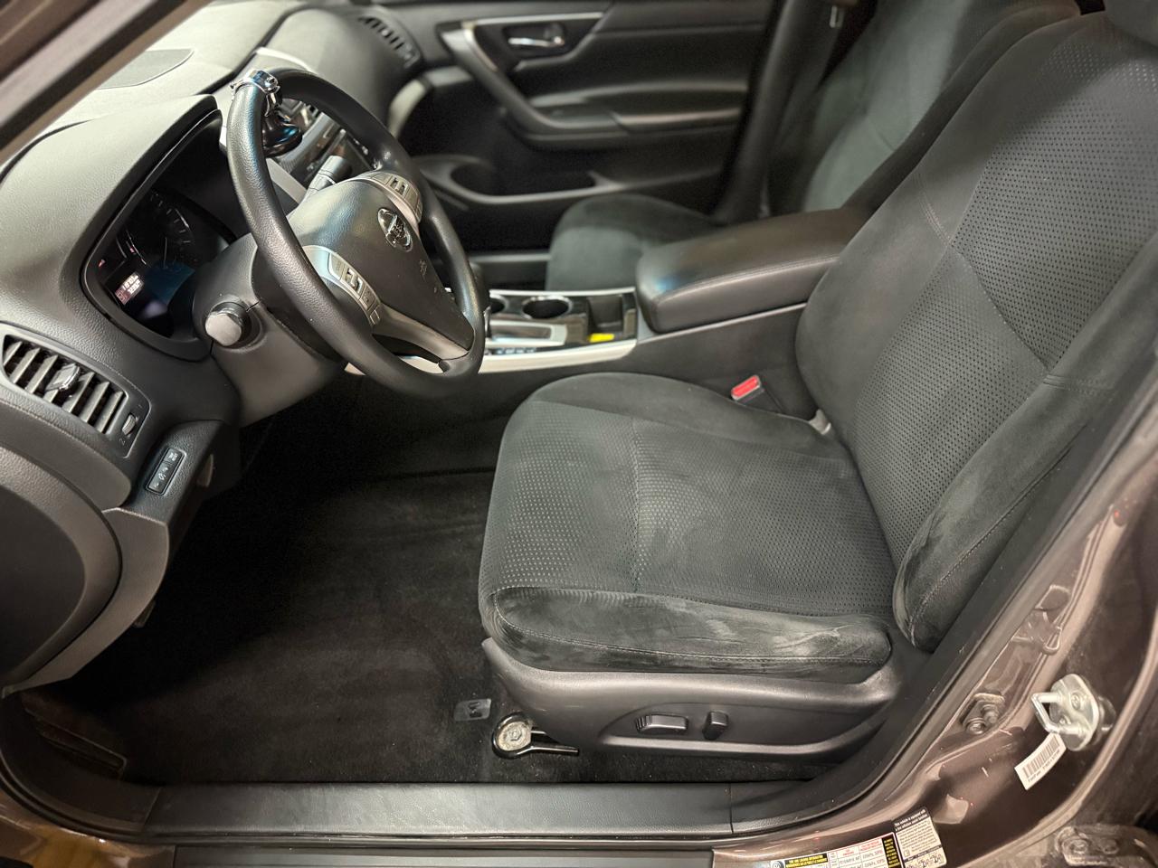 Nissan Altima 4dr Sdn I4 2.5 S 2014