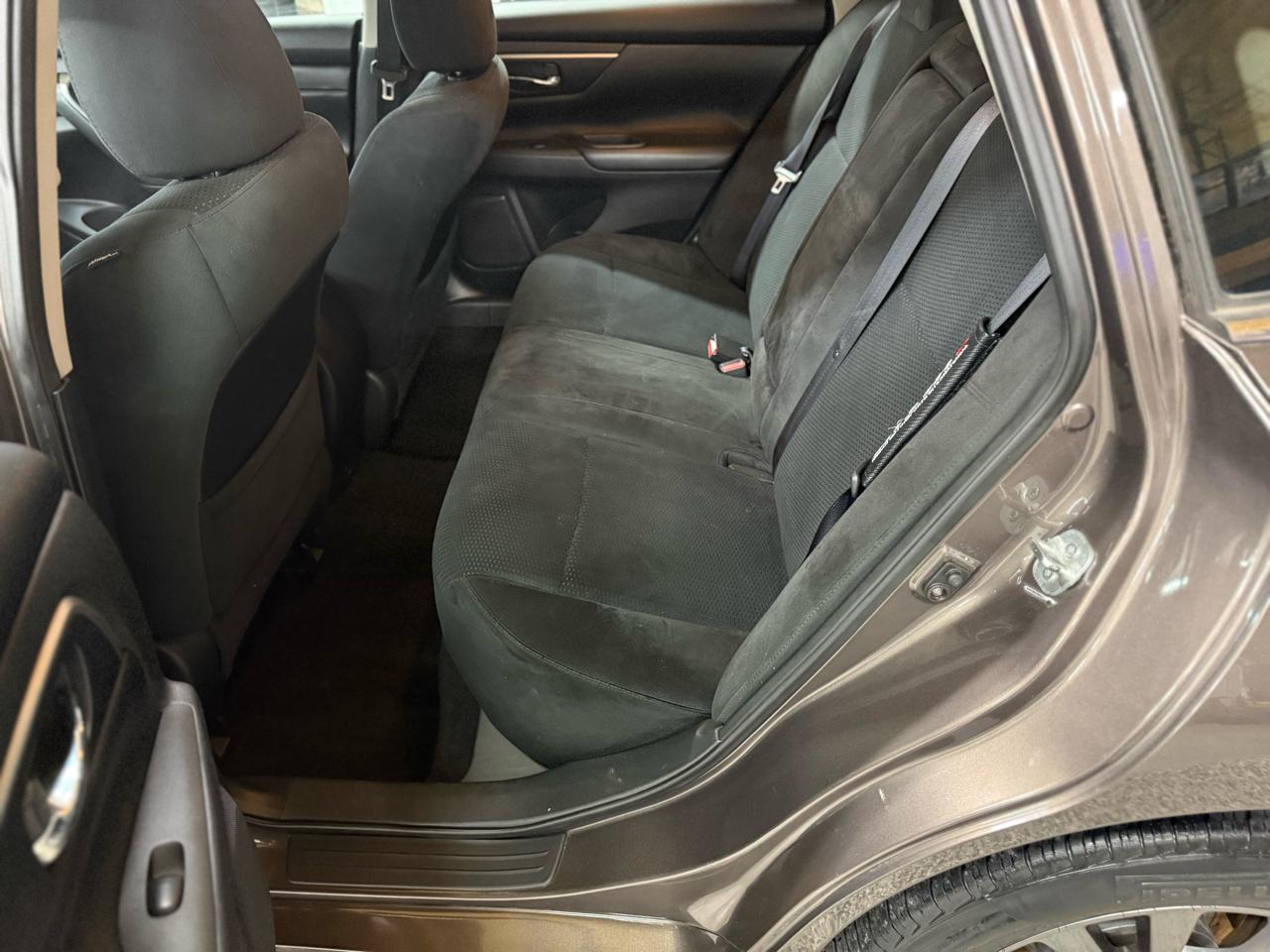 Nissan Altima 4dr Sdn I4 2.5 S 2014