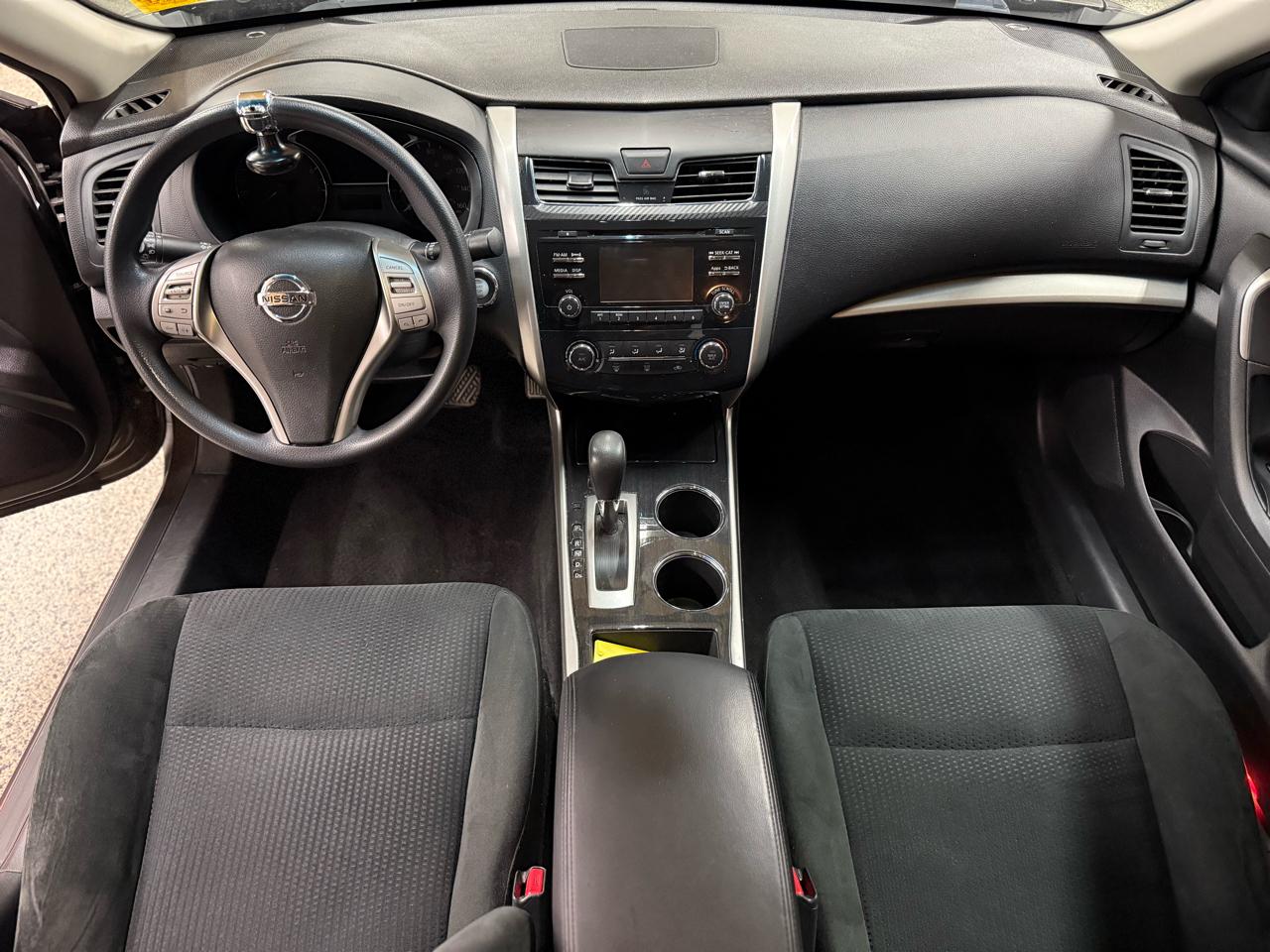 Nissan Altima 4dr Sdn I4 2.5 S 2014