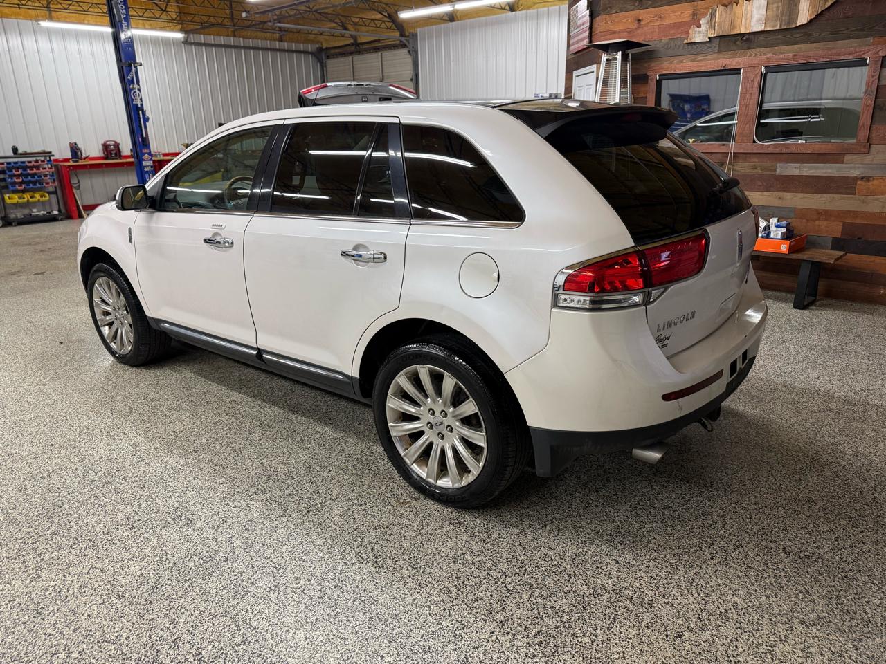 Lincoln MKX AWD 4dr 2013