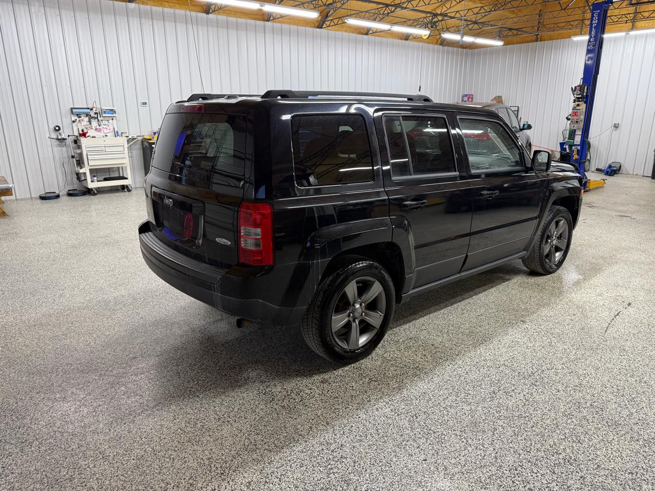 Jeep Patriot FWD 4dr High Altitude 2014