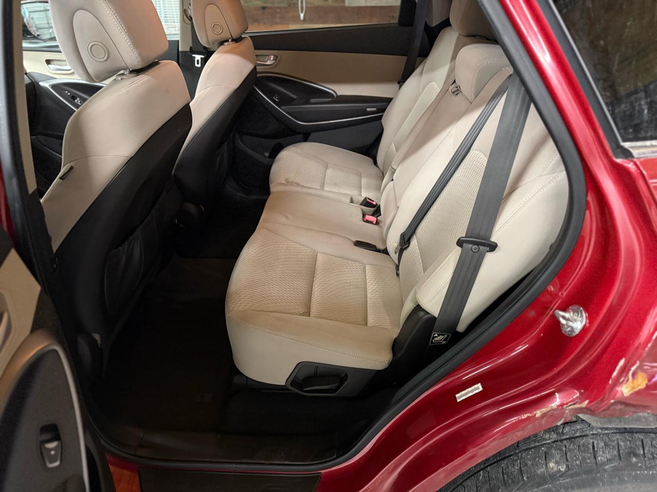 Hyundai Santa Fe FWD 4dr GLS 2015