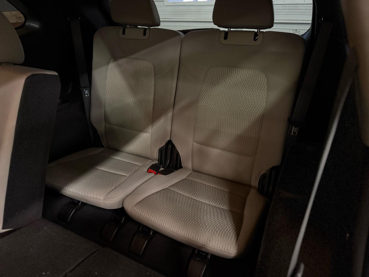 Hyundai Santa Fe FWD 4dr GLS 2015