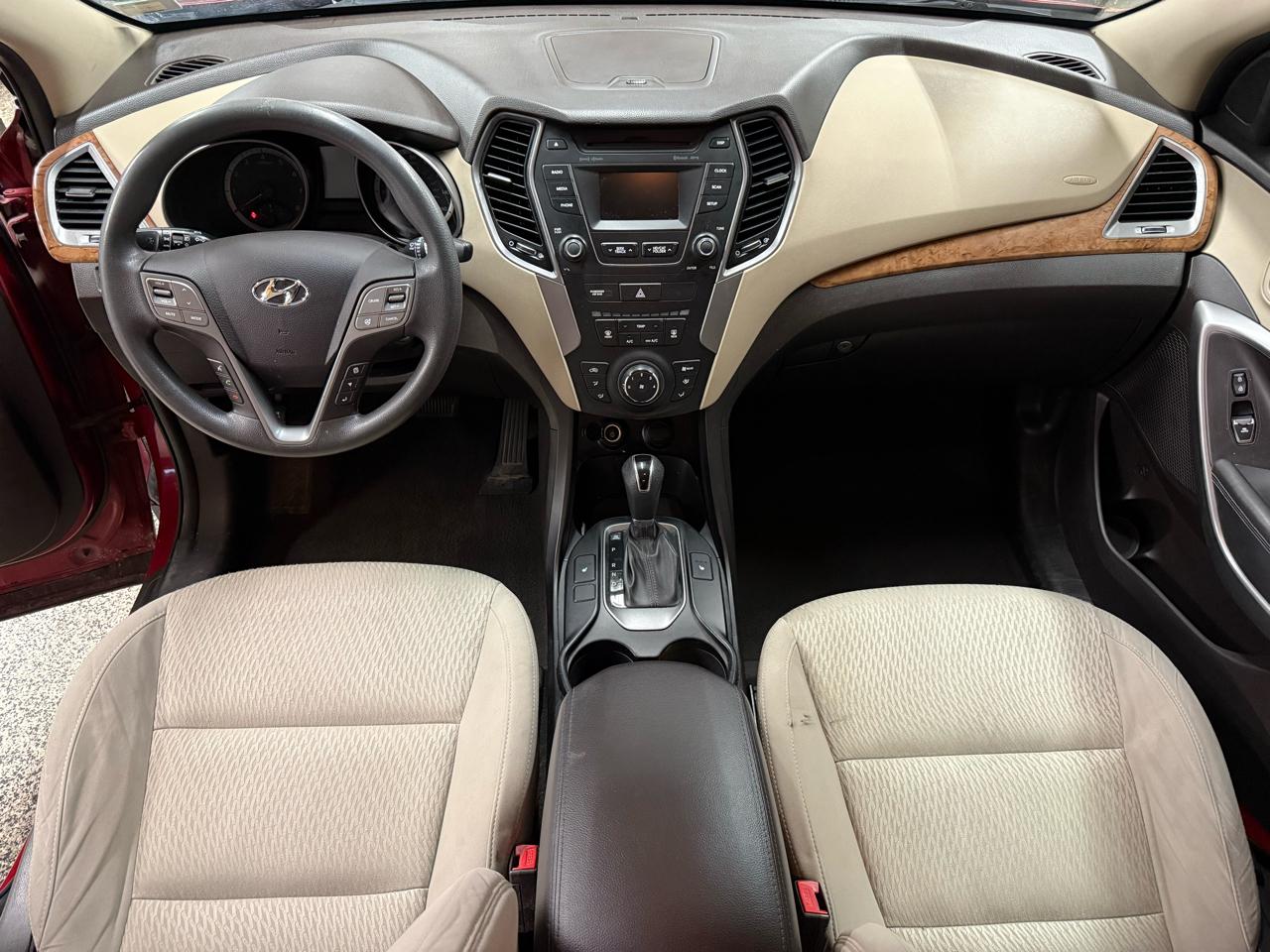 Hyundai Santa Fe FWD 4dr GLS 2015