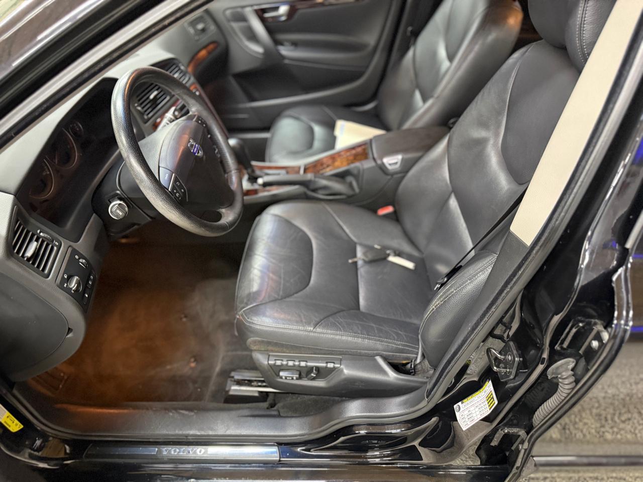 Volvo S60 4dr Sdn 2.5L Turbo AT FWD 2007