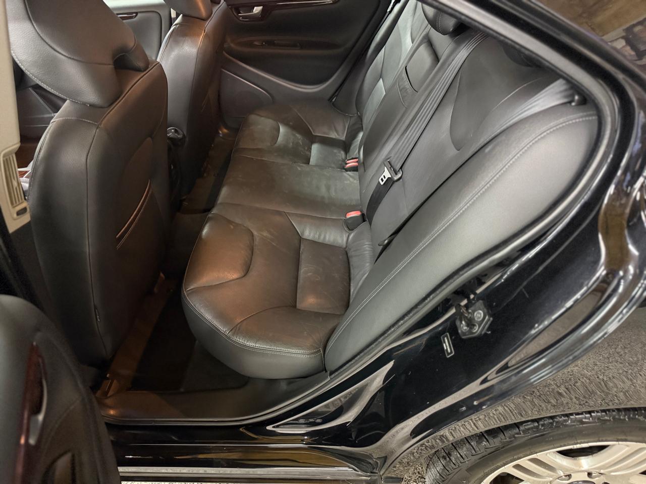 Volvo S60 4dr Sdn 2.5L Turbo AT FWD 2007