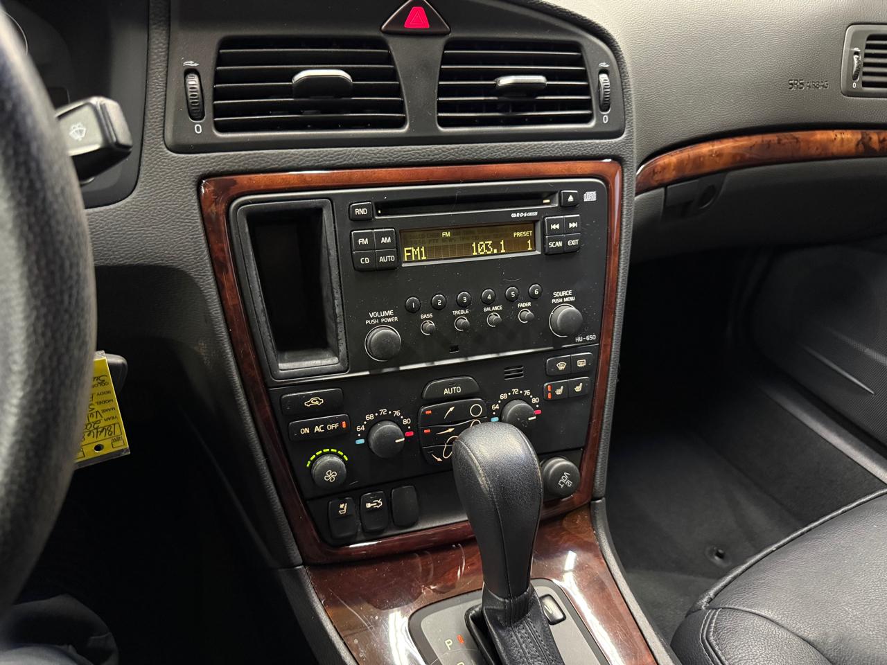 Volvo S60 4dr Sdn 2.5L Turbo AT FWD 2007