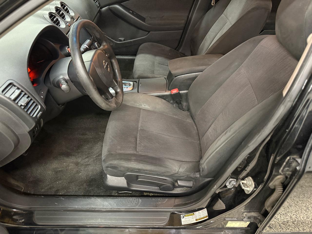 Nissan Altima 4dr Sdn I4 CVT 2.5 S 2012