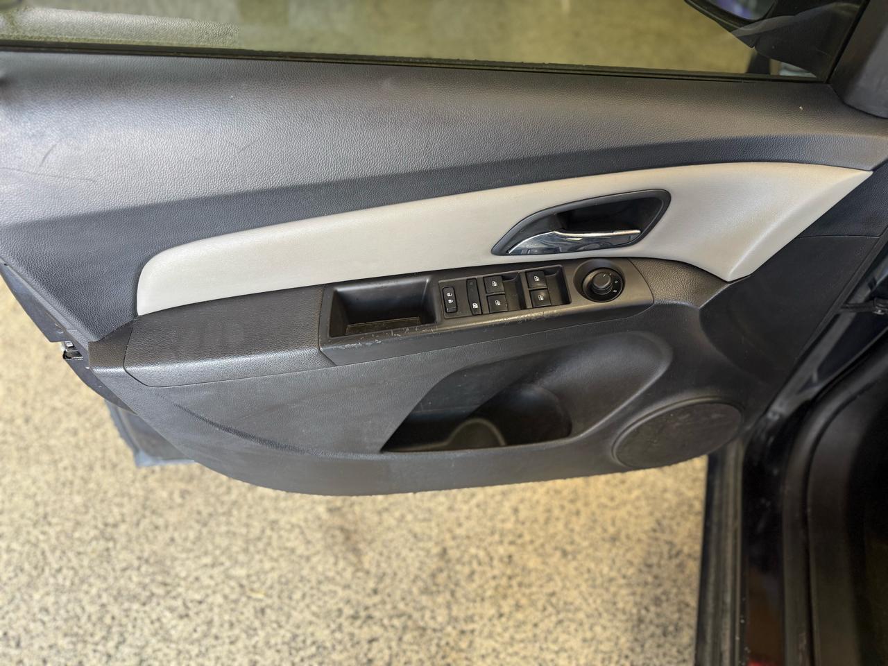 Chevrolet Cruze 4dr Sdn Auto LS 2015