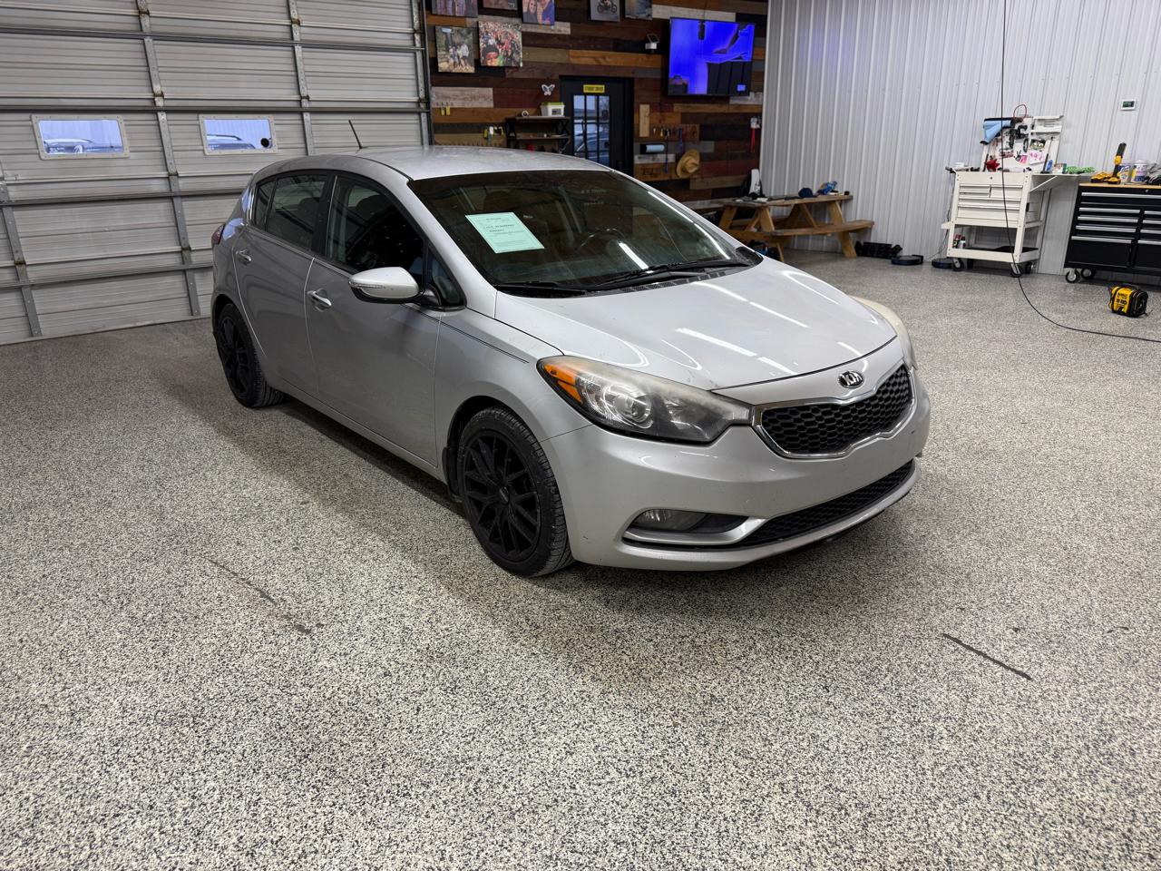 Kia Forte 5-Door 5dr HB Auto EX 2016