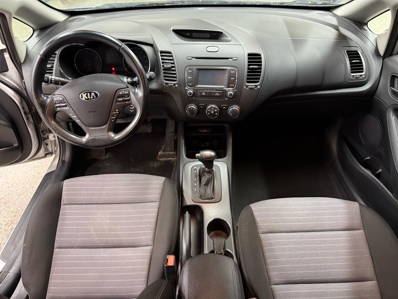 Kia Forte 5-Door 5dr HB Auto EX 2016