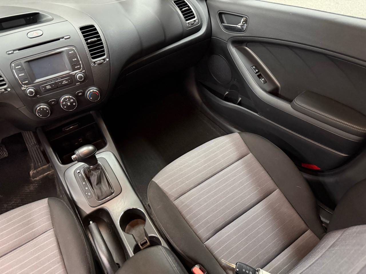 Kia Forte 5-Door 5dr HB Auto EX 2016